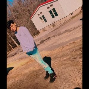 Meet your Posher, López